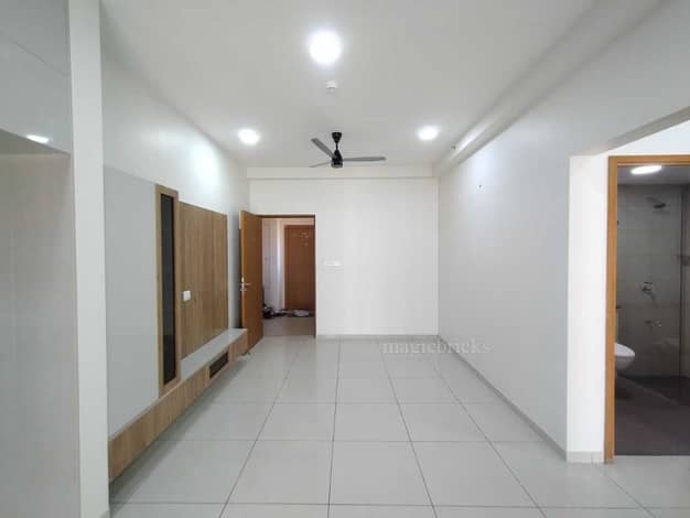2BHK in Thanisandra
