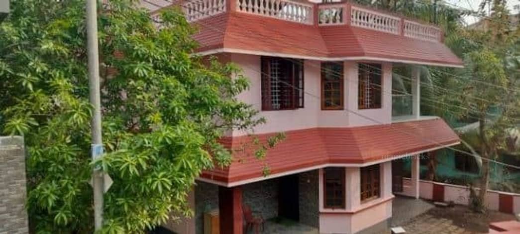 1BHK in Kakkanad