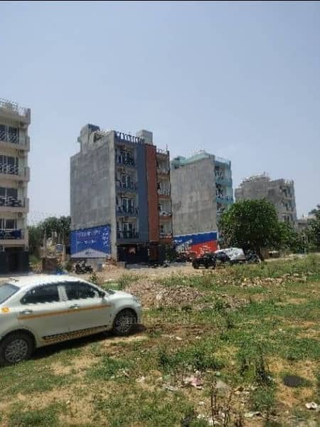 100 Sqft Plot For Sale in Sector 52, Gurgaon
