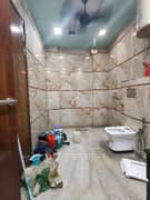 4BHK Builder Floor Apartment for Resale in Kewal Park Extension, Azadpur - Photo 18
