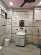 4BHK Builder Floor Apartment for Resale in Kewal Park Extension, Azadpur - Photo 17