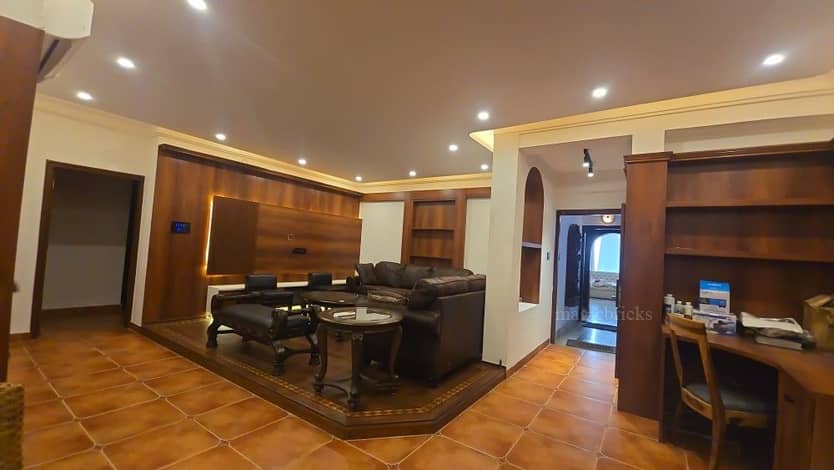 2BHK in Lavelle Road