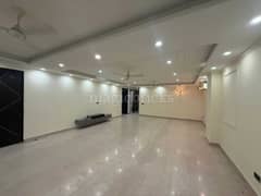 4BHK Builder Floor Apartment for Rent in Mayfield Garden, Sector 51 - Photo 12