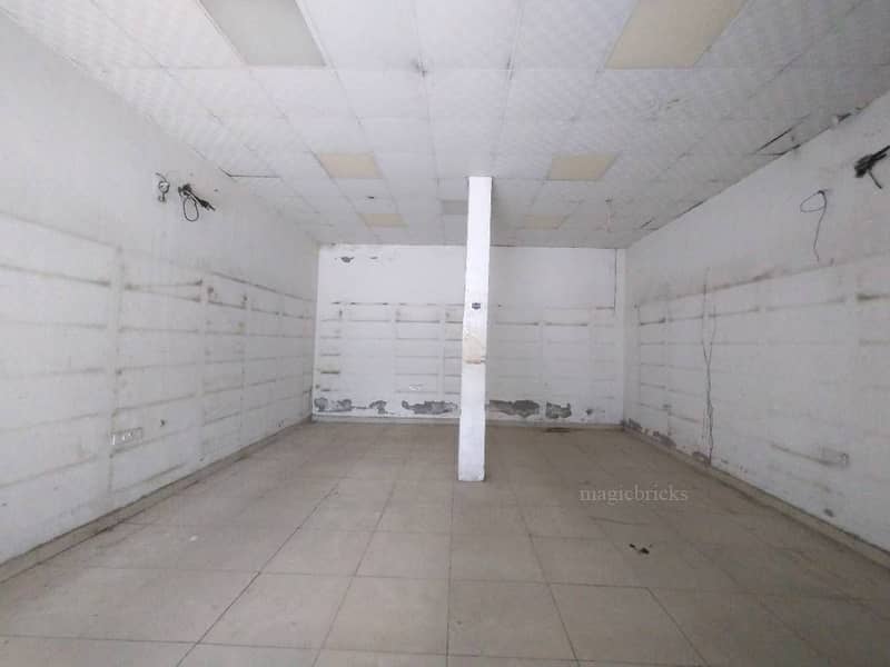 Commercial Shop 600 Sq-ft For Rent in Sector 82, Gurgaon