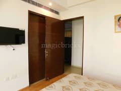 3BHK Multistorey Apartment for Resale in Mahagun Mezzaria at Sector 78 - Photo 5