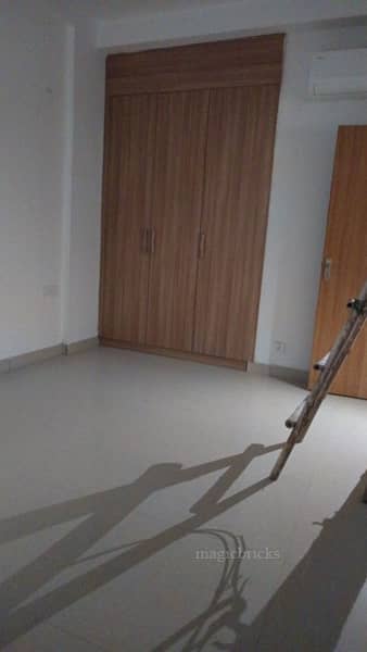 4 BHK 2500 Sqft Flat For Sale in SS Linden Floors, Sector 84, Gurgaon