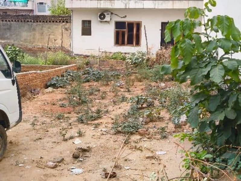 150 Sqyrd Plot For Sale in New Palam Vihar, Gurgaon