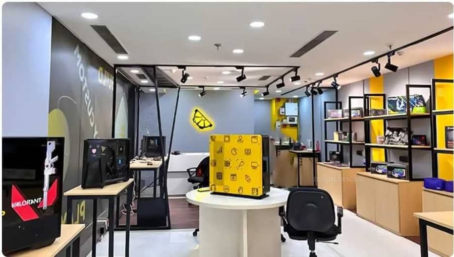 Commercial Showroom For Sale in Ambedkar Colony Chakkarpur, Gurgaon
