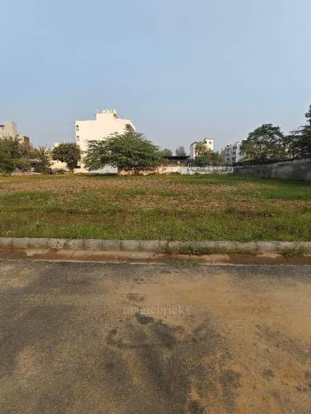 240 Sqyrd Plot For Sale in Sushant Lok 1, Gurgaon