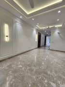 4BHK Builder Floor Apartment for Resale in Block C Sushant Lok Phase 1 - Photo 1