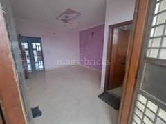 3BHK Builder Floor Apartment for Resale in Kakrola - Photo 4