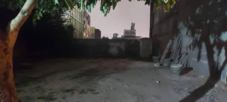 318 Sqyrd Plot For Sale in Nirvana Country, Gurgaon