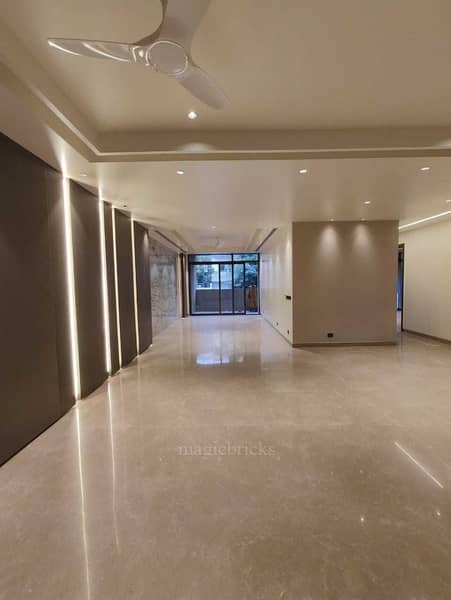4 BHK 359 Sqyrd Flat For Sale in DLF City Plot Phase 4 , DLF Phase 4, Gurgaon