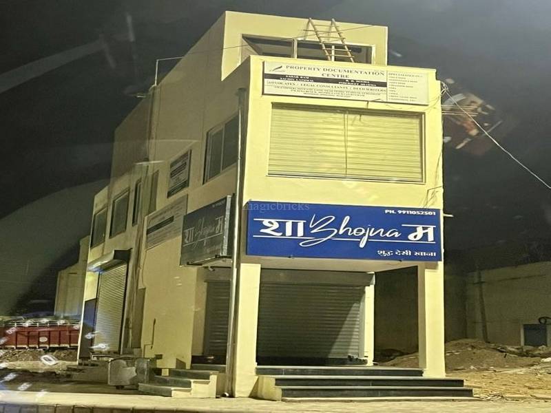 Commercial Showroom For Sale in Jail Road, Gurgaon