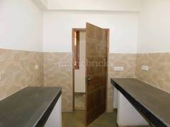 3BHK Multistorey Apartment for Resale in Phi 2 - Photo 10