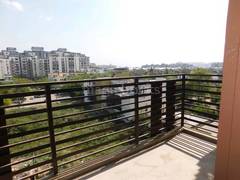 3BHK Multistorey Apartment for Resale in Phi 2 - Photo 14