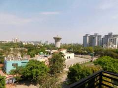 3BHK Multistorey Apartment for Resale in Phi 2 - Photo 11