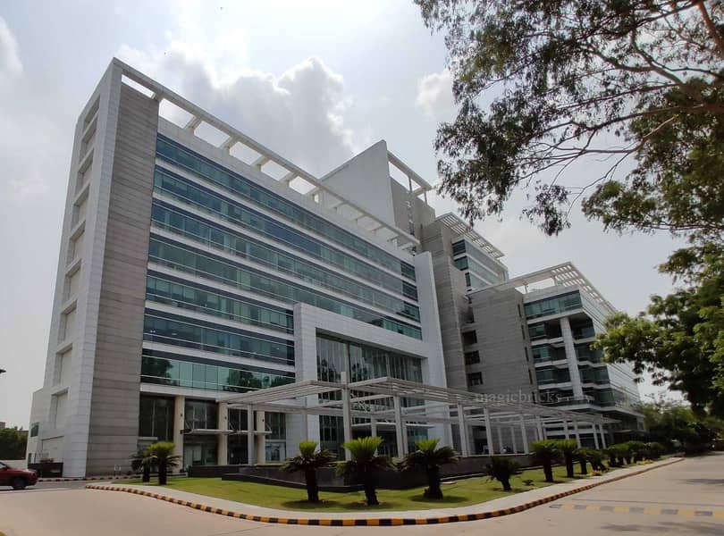 4500 Sq-ft Commercial Office Space For Rent in BPTP Park Centra, Sector 30, Gurgaon