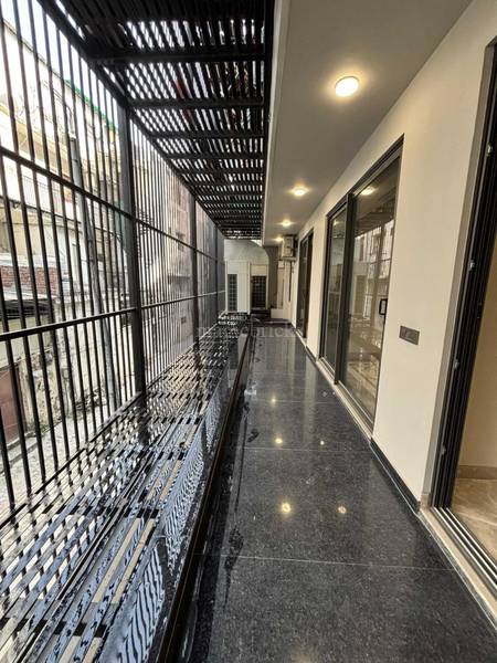 Buy 3500 Sqft 4 BHK Flat for Sale in Shanti Niketan New Delhi @ 23.85 Cr