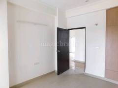 3BHK Multistorey Apartment for Resale in Antriksh Golf View at Sector 78 - Photo 4