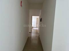 3BHK Multistorey Apartment for Resale in Emaar Emerald Estate at Sector 65 - Photo 3