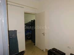 3BHK Multistorey Apartment for Rent in Gaur City 2 - Photo 4