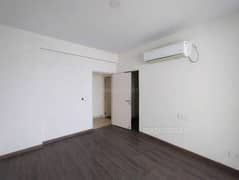5BHK Multistorey Apartment for Resale in Emaar MGF Palm Terraces at Sector 66 - Photo 3