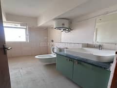 3BHK Multistorey Apartment for Rent in Kensington Park Apartment at Sector 133, Noida Express Way - Photo 5
