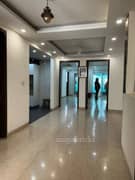 4BHK Builder Floor Apartment for Rent in South Extension 2 - Photo 2