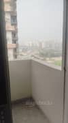 3BHK Multistorey Apartment for Rent in Supertech Capetown at Sector 74 - Photo 8