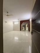 4BHK Villa for Rent in Sector 37, Golf course Metro - Photo 1