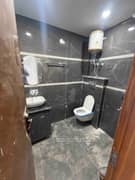 3BHK Builder Floor Apartment for Rent in Phase 2 Chhatarpur Enclave - Photo 9