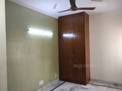 2BHK Multistorey Apartment for Rent in Ashirwad Apartments at Sector 12 Dwarka - Photo 5