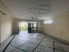 3BHK Multistorey Apartment for Rent in Rama Krishna Apartments at Sector 23 Dwarka - Photo 5