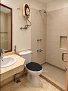 3BHK Multistorey Apartment for Rent in Unitech Singleton Floors at South City 1 - Photo 8