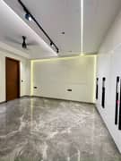 4BHK Builder Floor Apartment for Rent in South Extension 2 - Photo 4