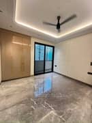 4BHK Builder Floor Apartment for Rent in South Extension 2 - Photo 1