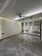 4BHK Builder Floor Apartment for Rent in South Extension 2 - Photo 3