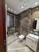 4BHK Builder Floor Apartment for Rent in Defence Colony - Photo 8