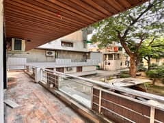 4BHK Multistorey Apartment for Resale in Pocket 10 Sector B Vasant Kunj - Photo 9