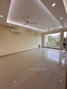 3BHK Builder Floor Apartment for Rent in Bargainer Ultra Premium Floor at Sushant Lok-I, Sector 43 - Photo 4