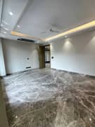 4BHK Builder Floor Apartment for New Property in Nizamuddin East, Nizamuddin - Photo 1