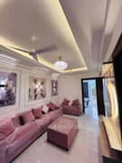 3BHK Builder Floor Apartment for Resale in Sector 1 - Photo 1