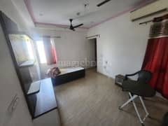 2BHK Multistorey Apartment for Rent in Gaur 16th Parkview at Yamuna Expressway - Photo 6