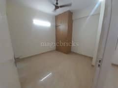 2BHK Multistorey Apartment for Resale in Sector 16 - Photo 1