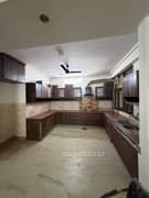 3BHK Villa for Rent in Block B Sector 72 - Photo 7