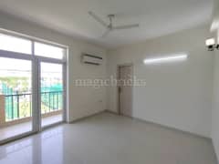 4BHK Builder Floor Apartment for Resale in Emaar Emrald Floors Select at Sector 65 - Photo 7