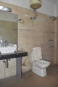 4BHK Multistorey Apartment for Rent in South City 1 at Sector 40 - Photo 18