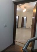 4BHK Multistorey Apartment for Rent in South City 1 at Sector 40 - Photo 7