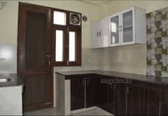4BHK Multistorey Apartment for Rent in South City 1 at Sector 40 - Photo 4